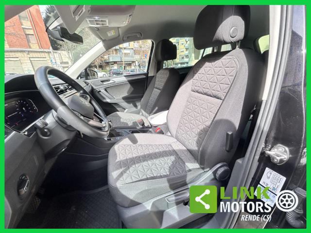 VOLKSWAGEN Tiguan usata, con Leve al volante