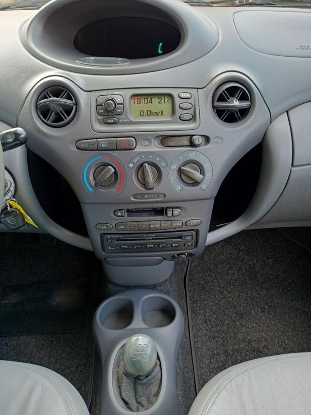 TOYOTA Yaris usata, con Immobilizzatore elettronico