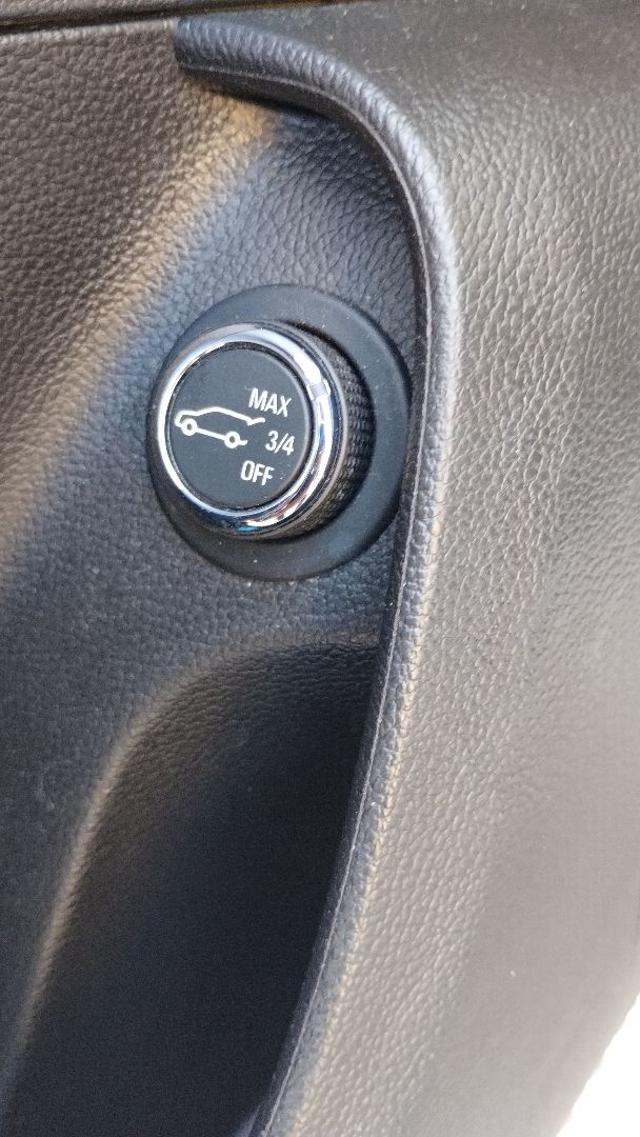 OPEL Insignia usata, con Specchietti laterali elettrici