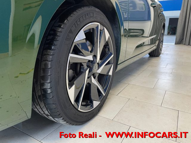 PEUGEOT 308 usata, con Luci diurne LED