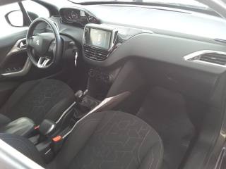 PEUGEOT 2008 usata, con Controllo trazione