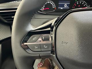 PEUGEOT 2008 usata, con Sedile posteriore sdoppiato