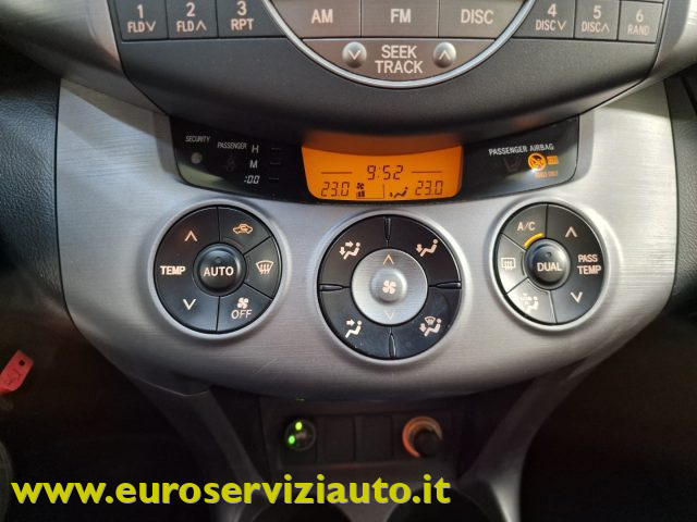 TOYOTA RAV 4 usata, con Volante in pelle