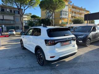 VOLKSWAGEN T-Cross usata, con Autoradio