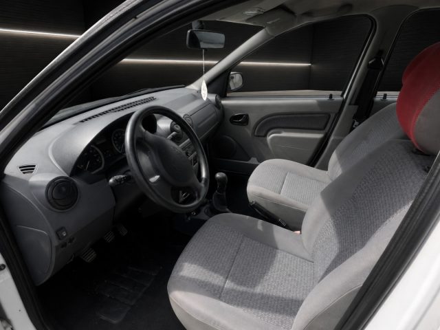 DACIA Logan usata, con Controllo automatico clima