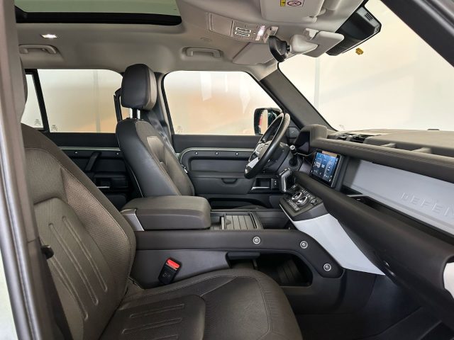 LAND ROVER Defender usata, con Airbag laterali