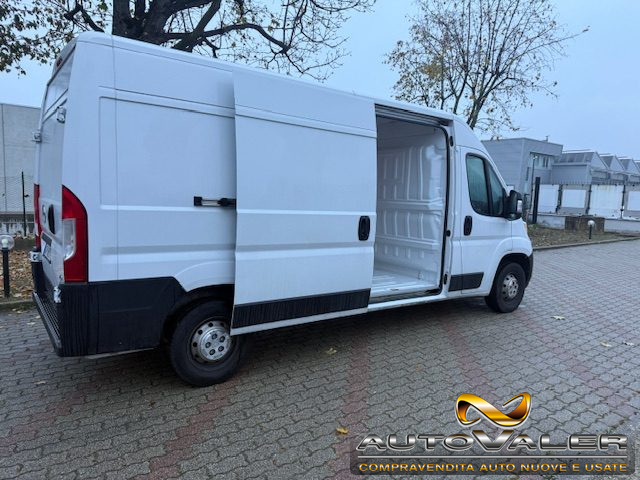 OPEL Movano usata, con Airbag