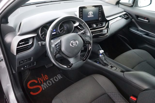 TOYOTA C-HR usata, con Climatizzatore
