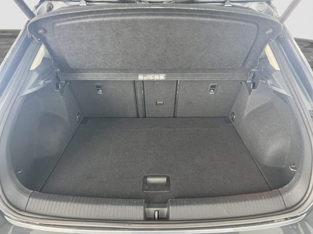 VOLKSWAGEN T-Roc usata 12