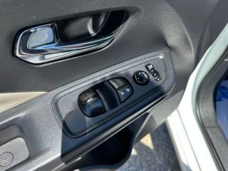 NISSAN Micra usata, con USB