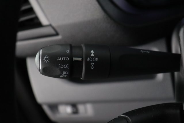 OPEL Vivaro Life usata, con Sensore di luce