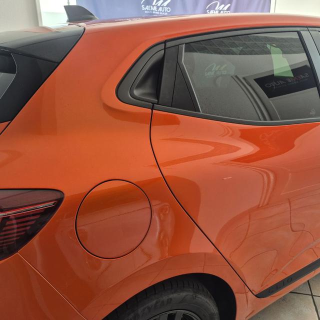 RENAULT Clio usata, con Alzacristalli elettrici
