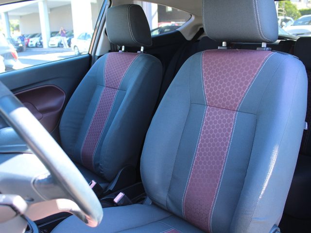 FORD Fiesta usata, con Controllo automatico clima