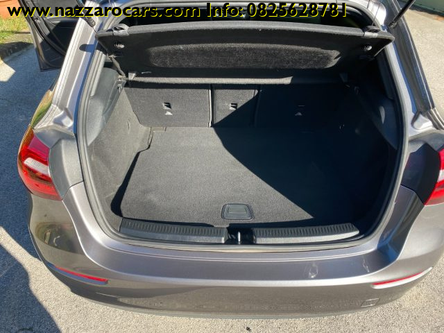 MERCEDES-BENZ A 180 usata, con Boardcomputer