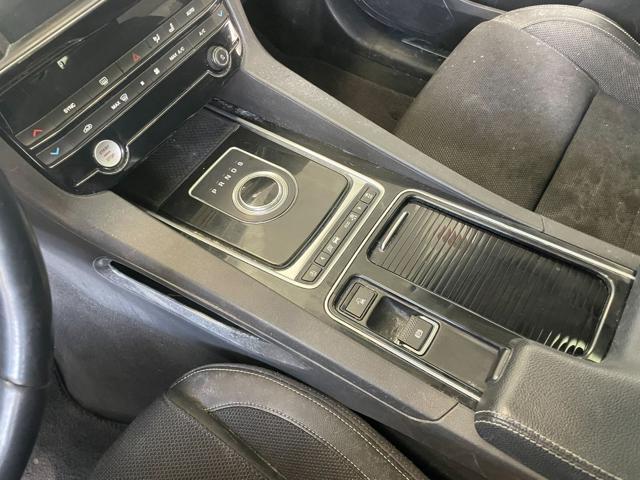 JAGUAR F-Pace usata, con Fendinebbia