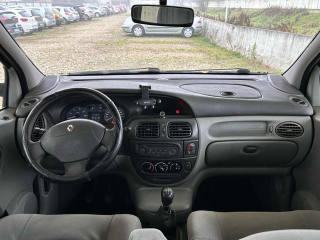 RENAULT Scenic usata 35
