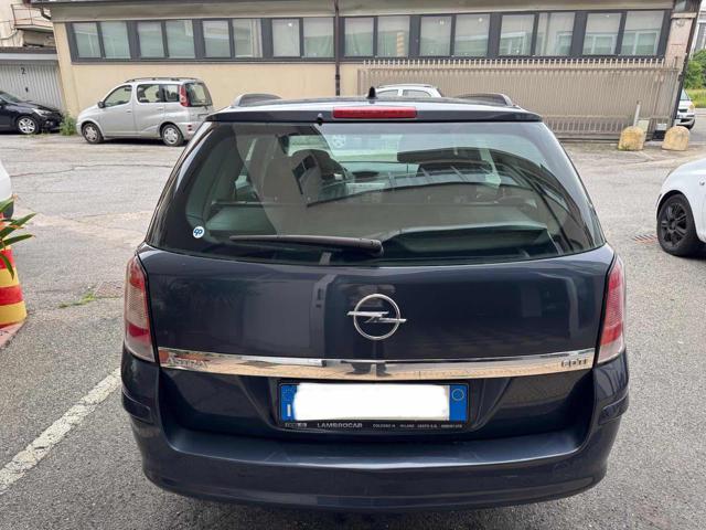 OPEL Astra usata, con Autoradio