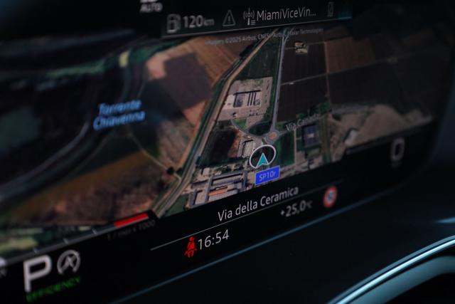 AUDI A4 usata, con USB
