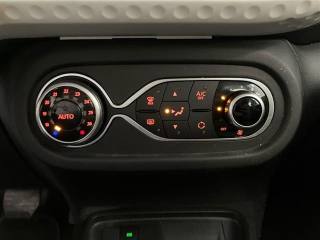 RENAULT Twingo usata 23
