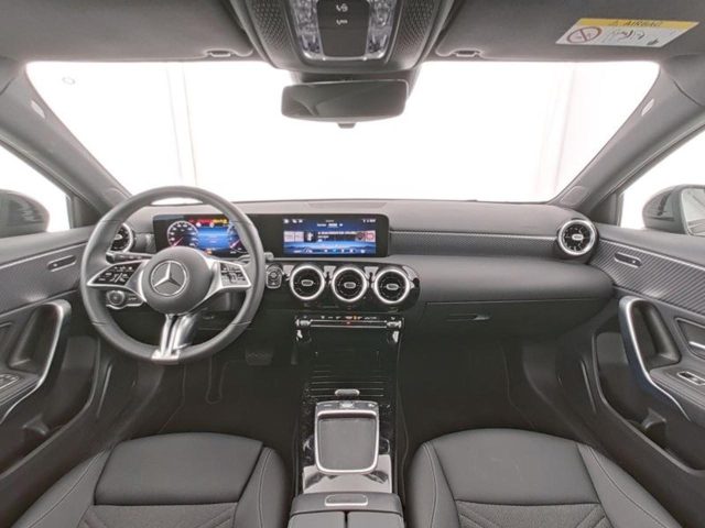 MERCEDES-BENZ A 180 usata, con Chiusura centralizzata