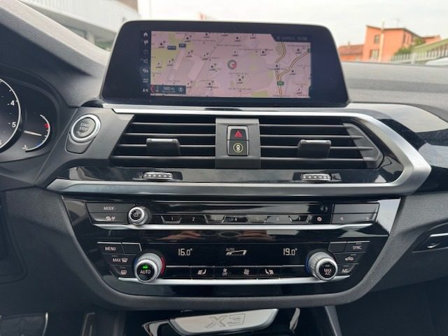 BMW X3 usata, con Fari Xenon