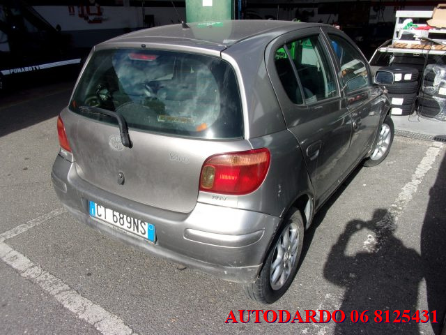 TOYOTA Yaris usata, con ABS