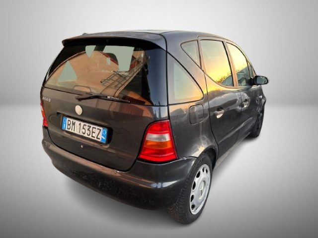 MERCEDES-BENZ A 140 usata, con Airbag