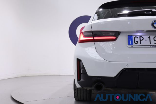 BMW 320 usata, con Telecamera per parcheggio assistito