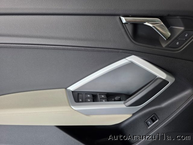 AUDI Q3 usata, con Specchietti laterali elettrici
