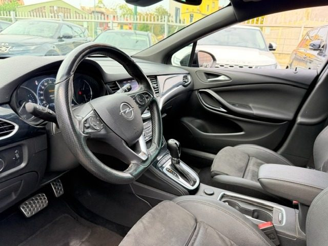 OPEL Astra usata, con Climatizzatore