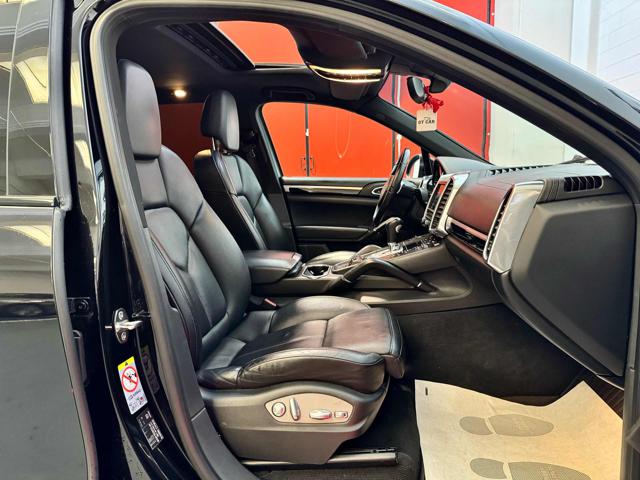 PORSCHE Cayenne usata, con Cruise Control