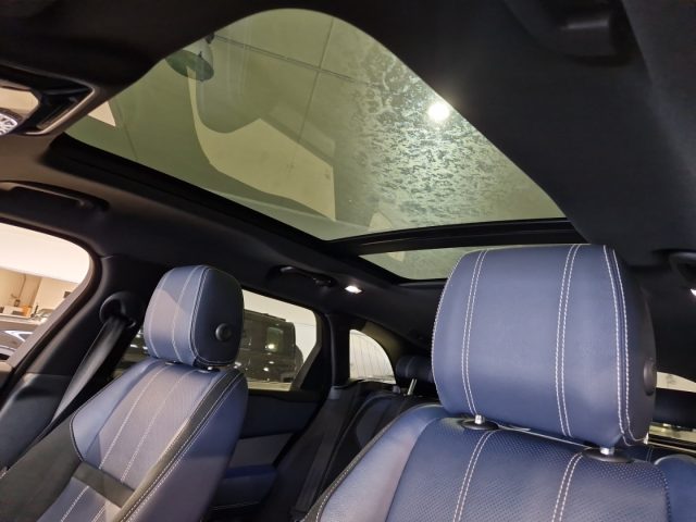 LAND ROVER Range Rover Velar usata, con Bluetooth