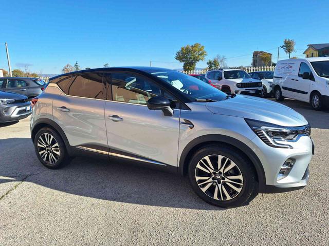 RENAULT Captur usata, con Autoradio