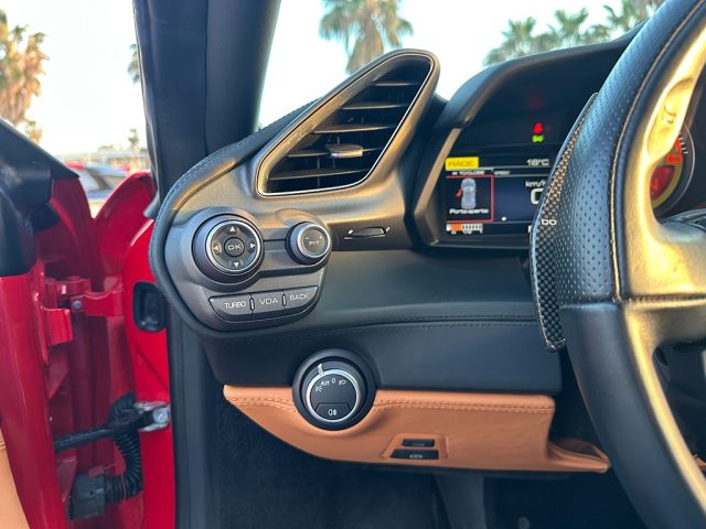 FERRARI 488 GTB usata, con Volante multifunzione