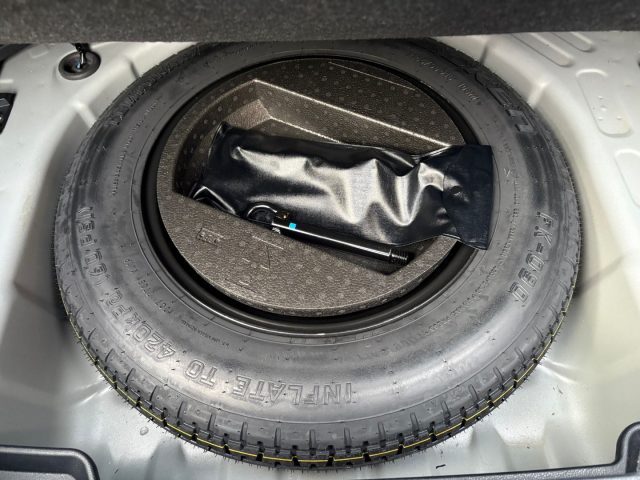 TOYOTA Yaris Cross usata, con Autoradio digitale