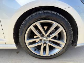 VOLKSWAGEN Golf usata, con Interni in pelle