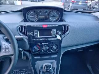 LANCIA Ypsilon usata, con USB