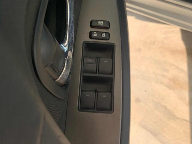 TOYOTA Avensis usata, con Specchietti laterali elettrici