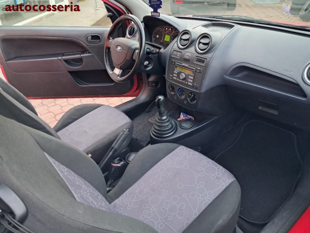 FORD Fiesta usata, con Chiusura centralizzata