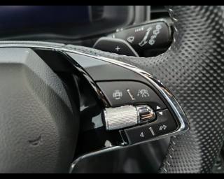 SKODA Karoq usata, con Telecamera per parcheggio assistito
