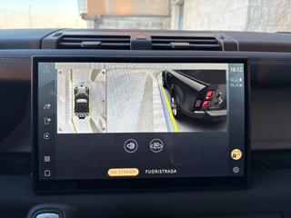 LAND ROVER Defender usata, con Sensori di parcheggio posteriori