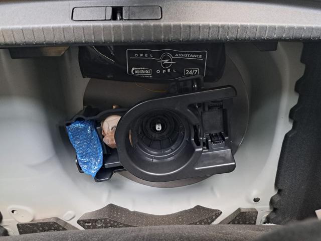 OPEL Corsa usata, con ESP