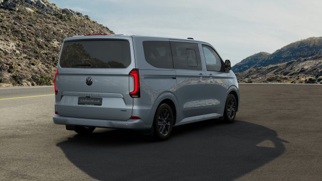 VOLKSWAGEN Caravelle usata, con Airbag