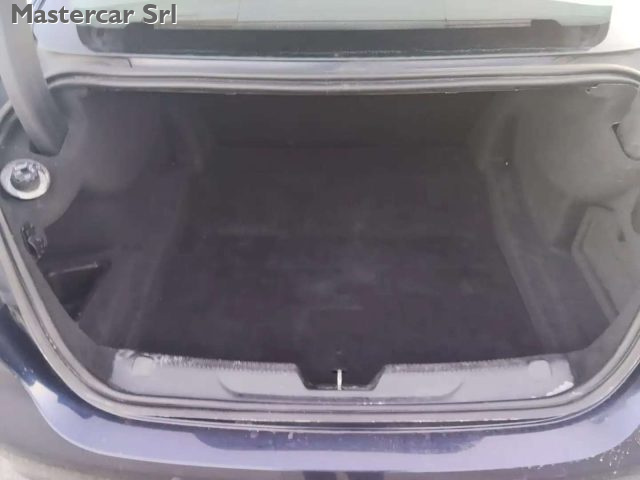 JAGUAR XE usata, con Servosterzo