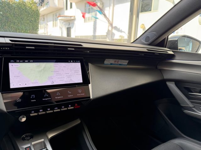 PEUGEOT 308 usata, con Telecamera per parcheggio assistito