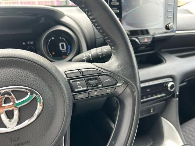 TOYOTA Yaris usata, con USB