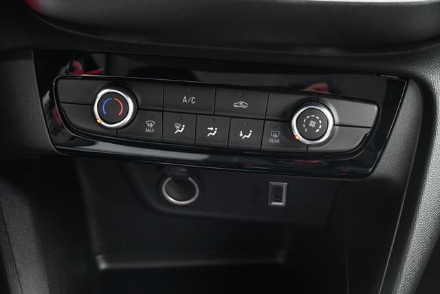 OPEL Corsa usata, con Touch screen