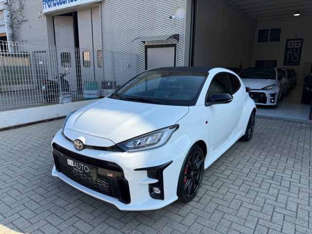 TOYOTA Yaris usata, con Airbag