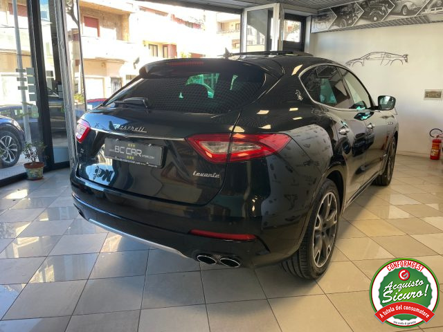 MASERATI Levante usata, con Autoradio