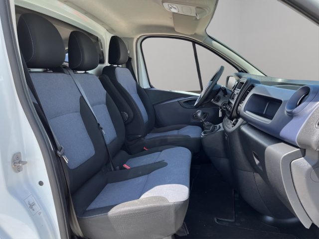 OPEL Vivaro usata, con ESP
